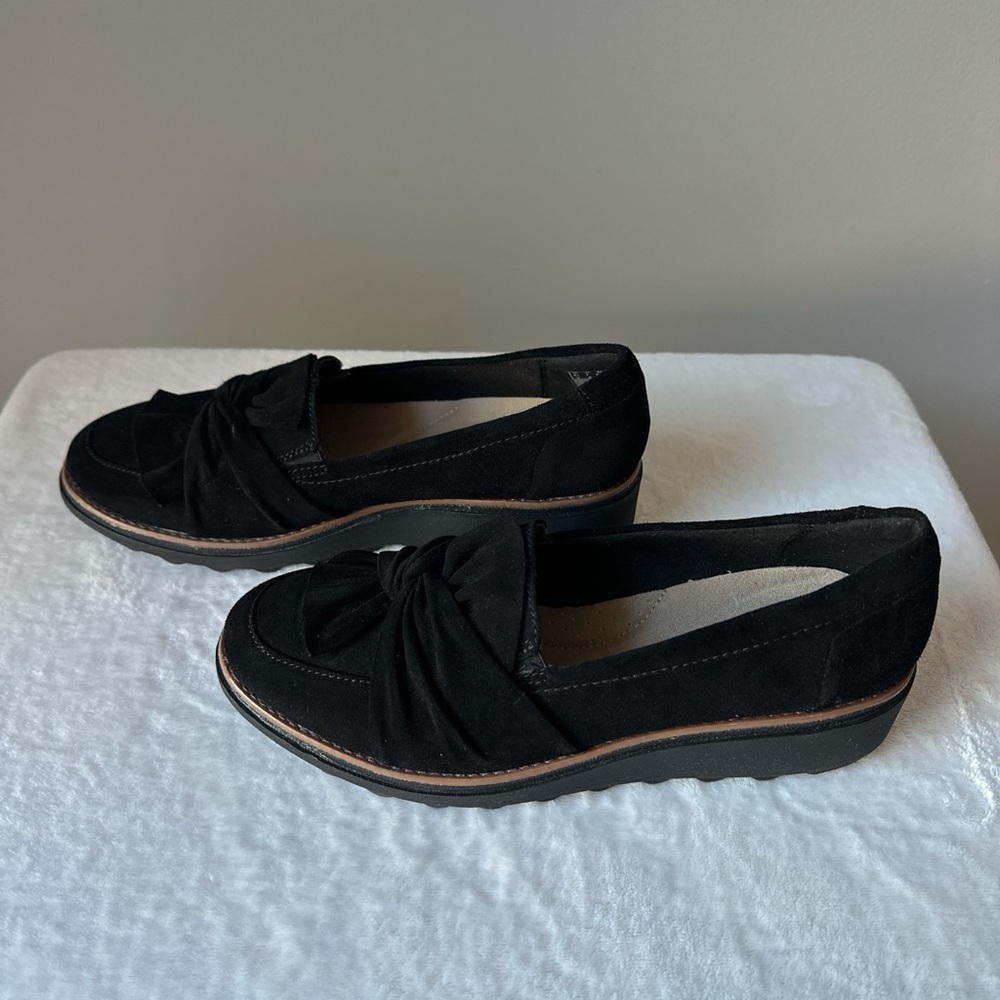 Clarks Black Velvet Loafers - Picture 4 of 7